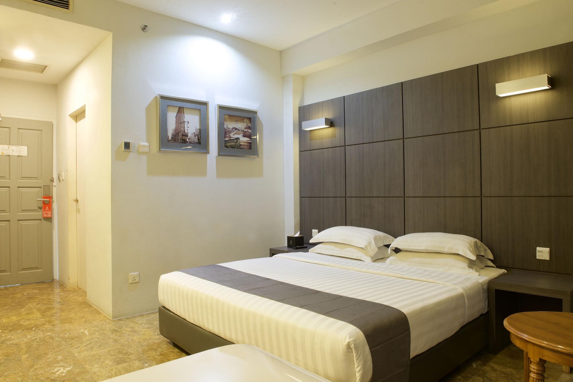 Dreamtel Jakarta Hotel Екстериор снимка